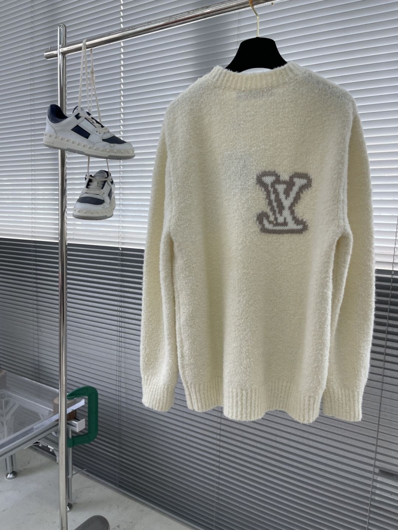 l0vis Vvtt0n sweater